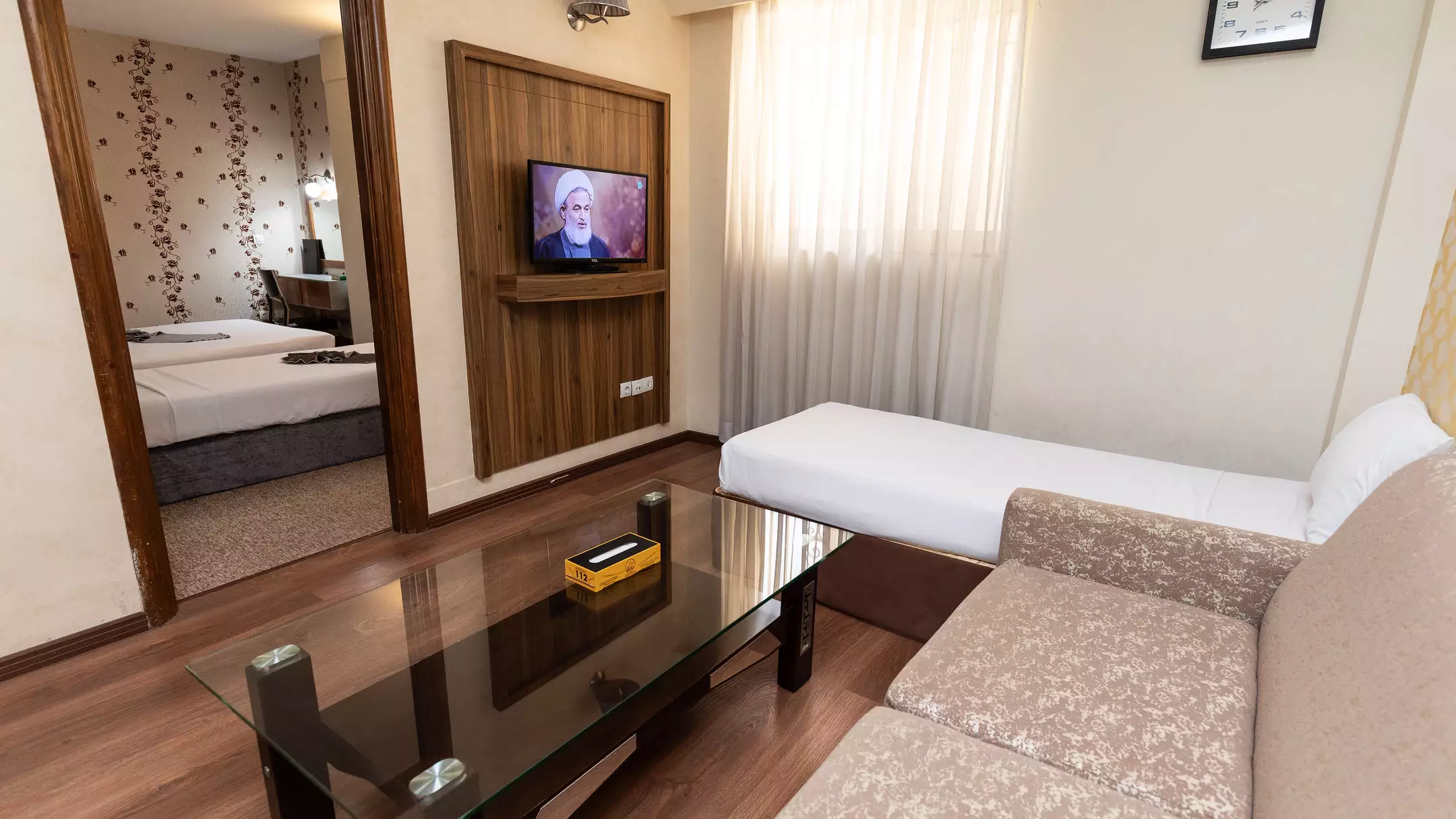 Alibaba https://cdn.alibaba.ir/ostorage/hotel-accommodation-images/68c58207a1e6f83605b7e2f7_سوئیت آپارتمان یک خوابه چهارتخته (3).webp